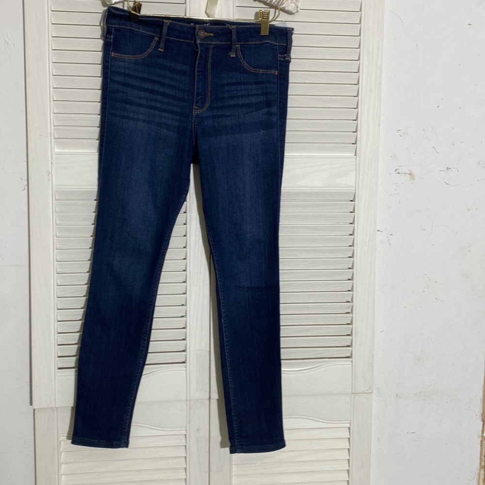 Ladies Hollister jeans